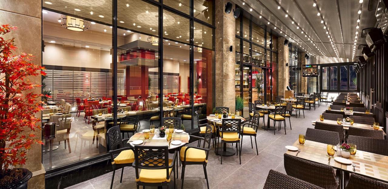 Ramada Plaza By Wyndham Eskisehir Exterior foto