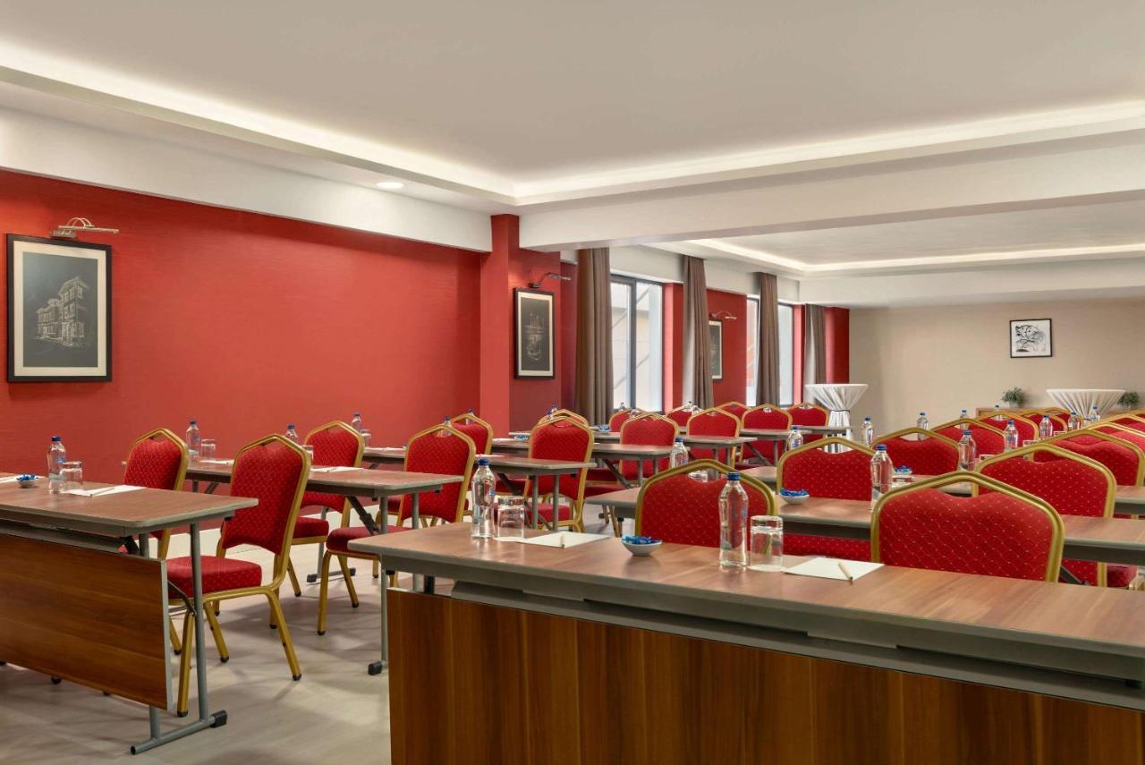 Ramada Plaza By Wyndham Eskisehir Exterior foto