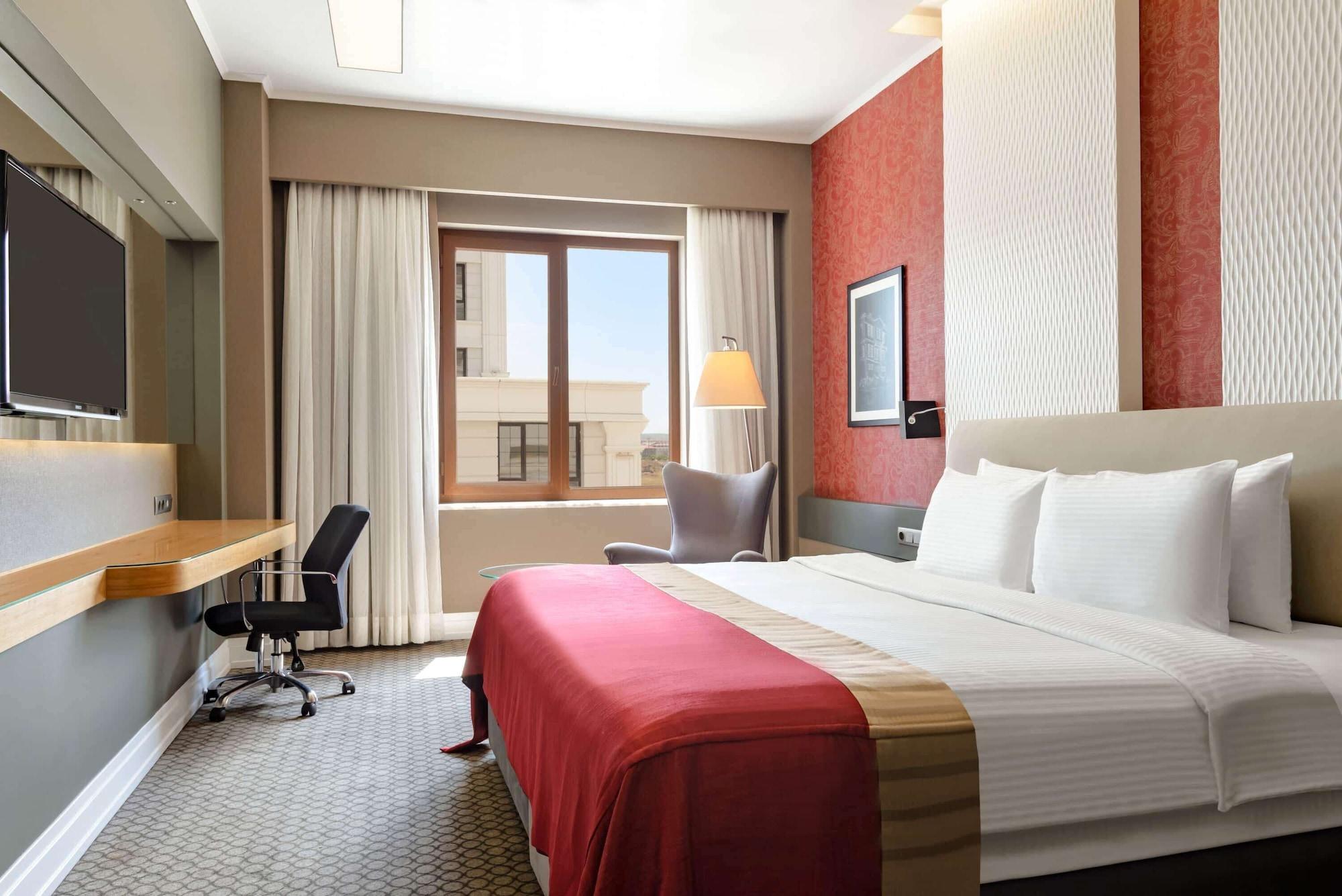 Ramada Plaza By Wyndham Eskisehir Exterior foto