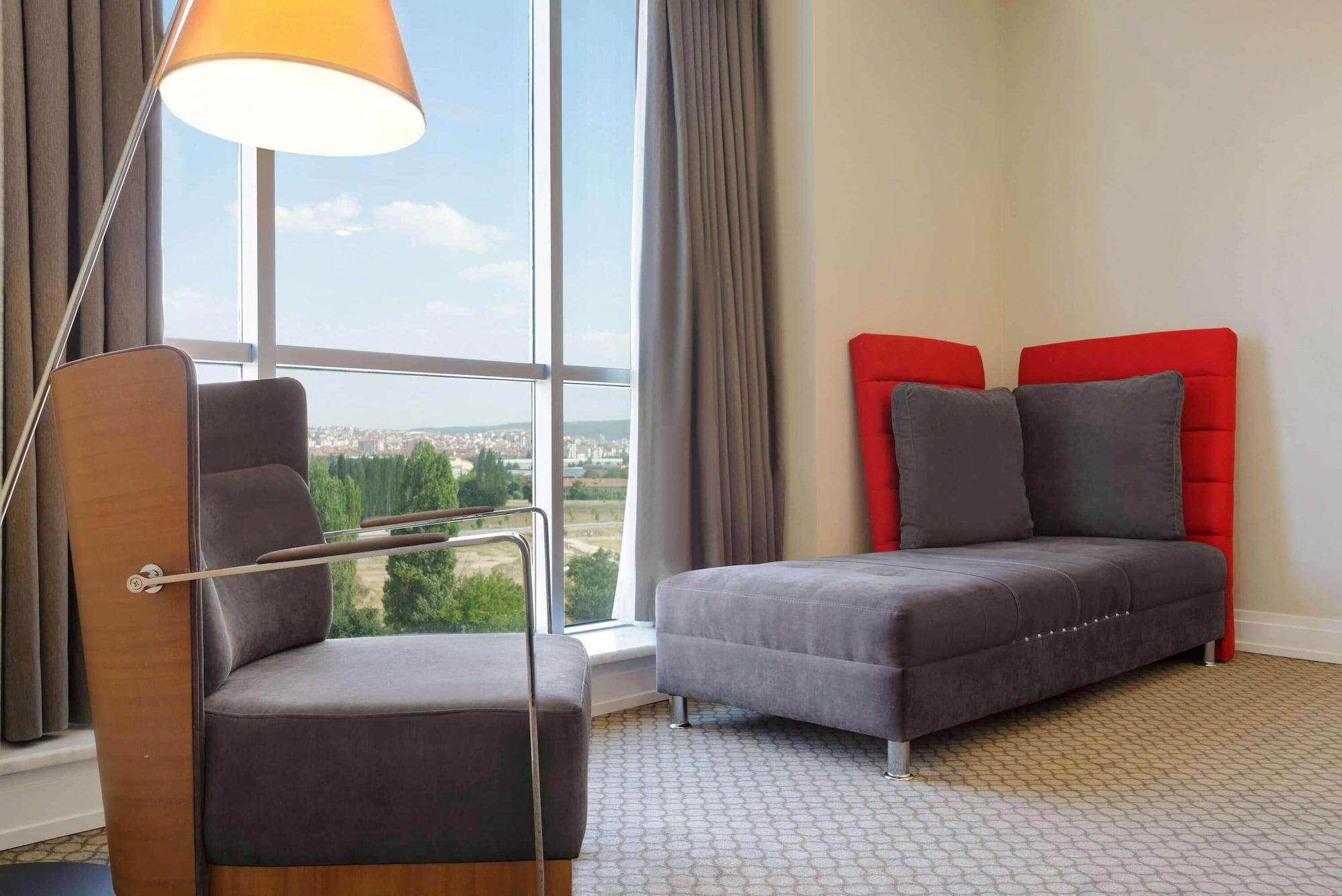 Ramada Plaza By Wyndham Eskisehir Exterior foto