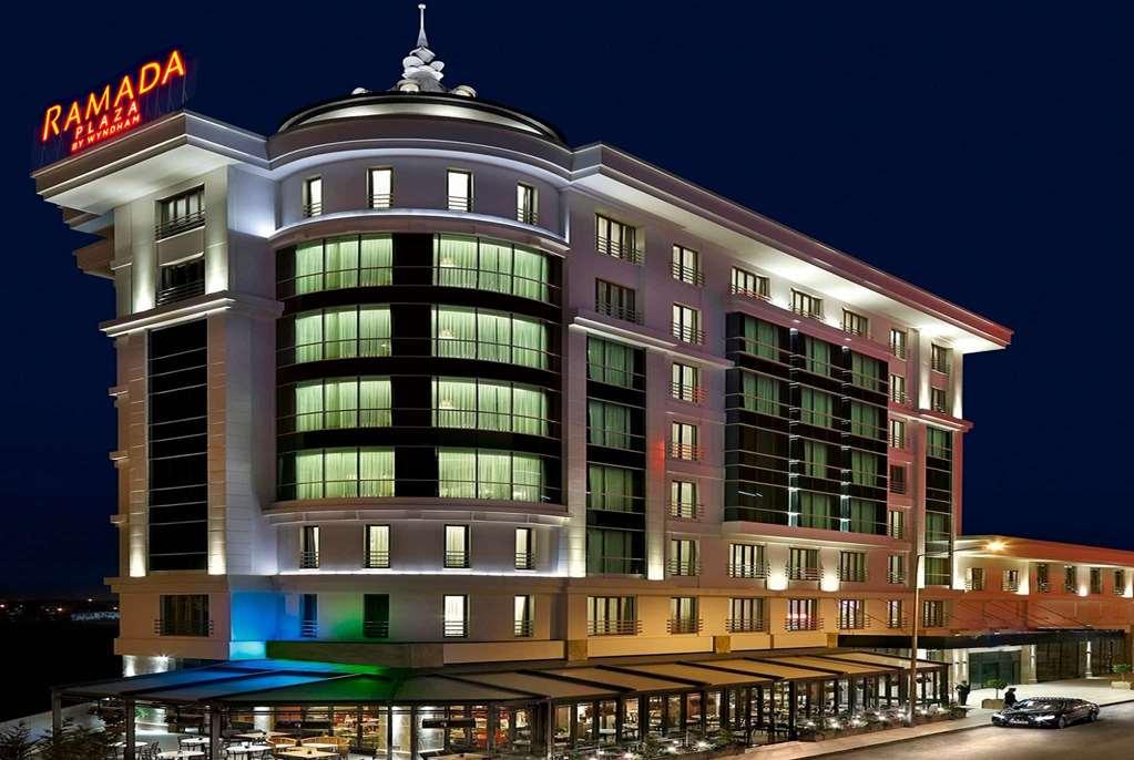 Ramada Plaza By Wyndham Eskisehir Exterior foto